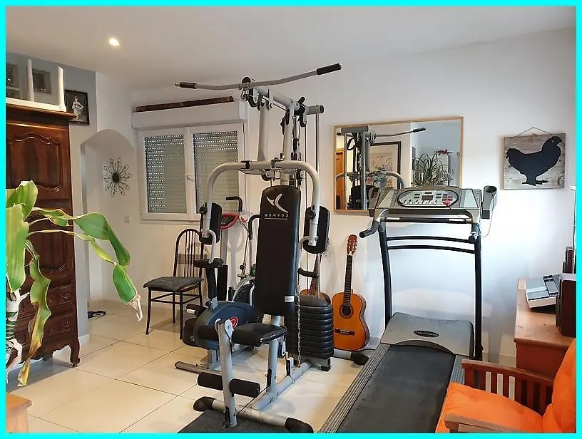 Appartamento REDHOUSE Studio solarium Roques