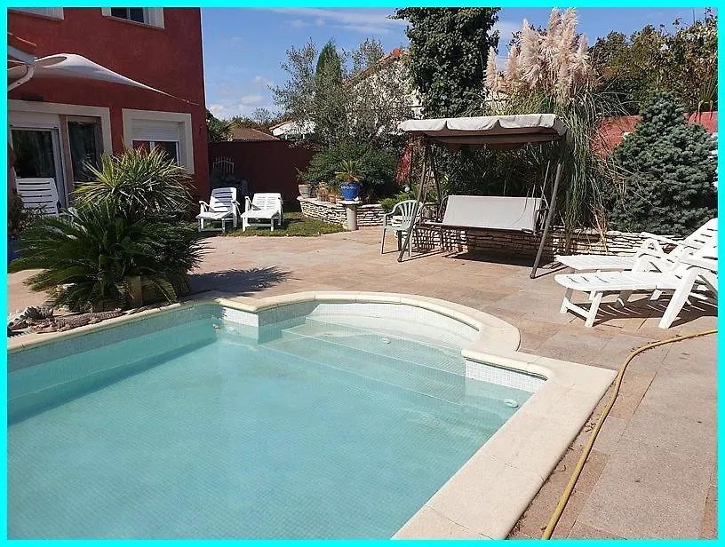 REDHOUSE Studio solarium Roques  Roques (Haute-Garonne)