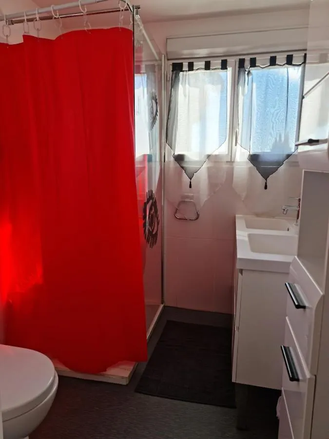 Appartamento REDHOUSE Studio solarium Roques